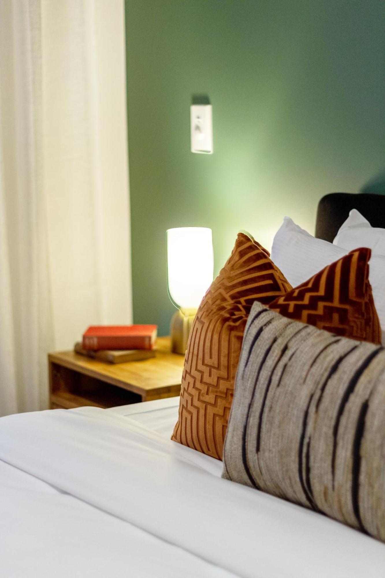 Apartamento Designer Detailing In The Cbd: 2 Bed 2.5 Bath *