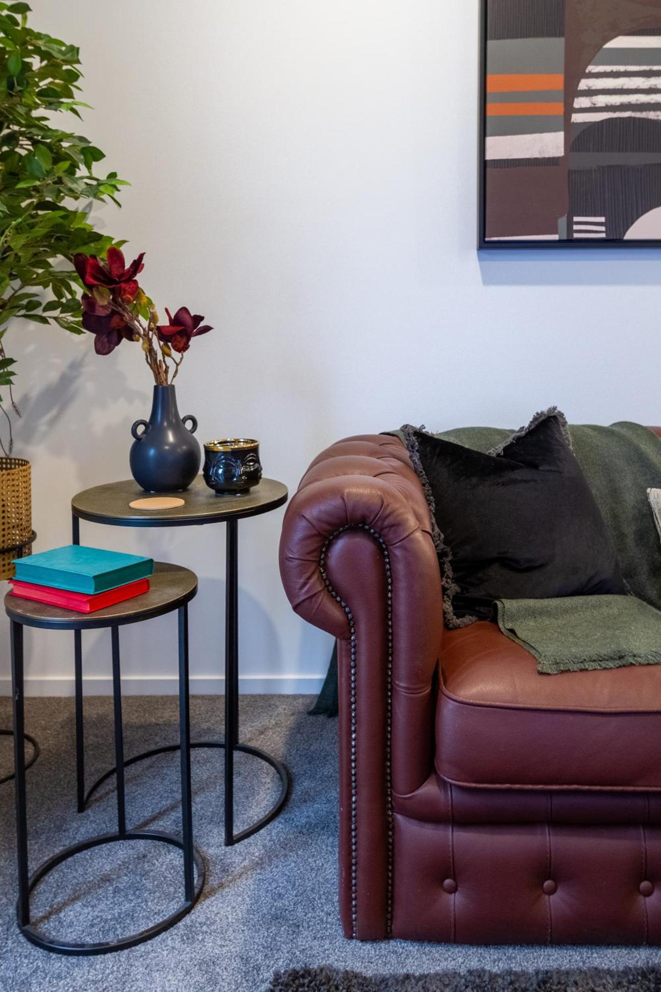 Apartamento Designer Detailing In The Cbd: 2 Bed 2.5 Bath Christchurch